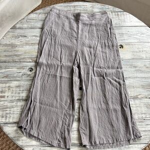 As new, 100% linen Nicole Miller New York wide leg flowy pants, size XL